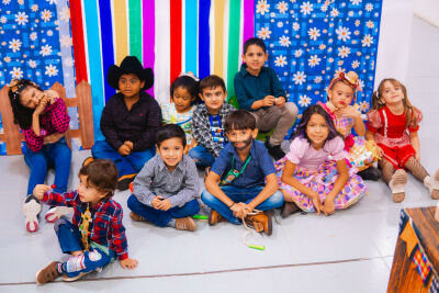 Imagem da notícia Festa Junina da Clínica Divertidamente reúne pacientes e famílias em dia de alegria em Costa Rica